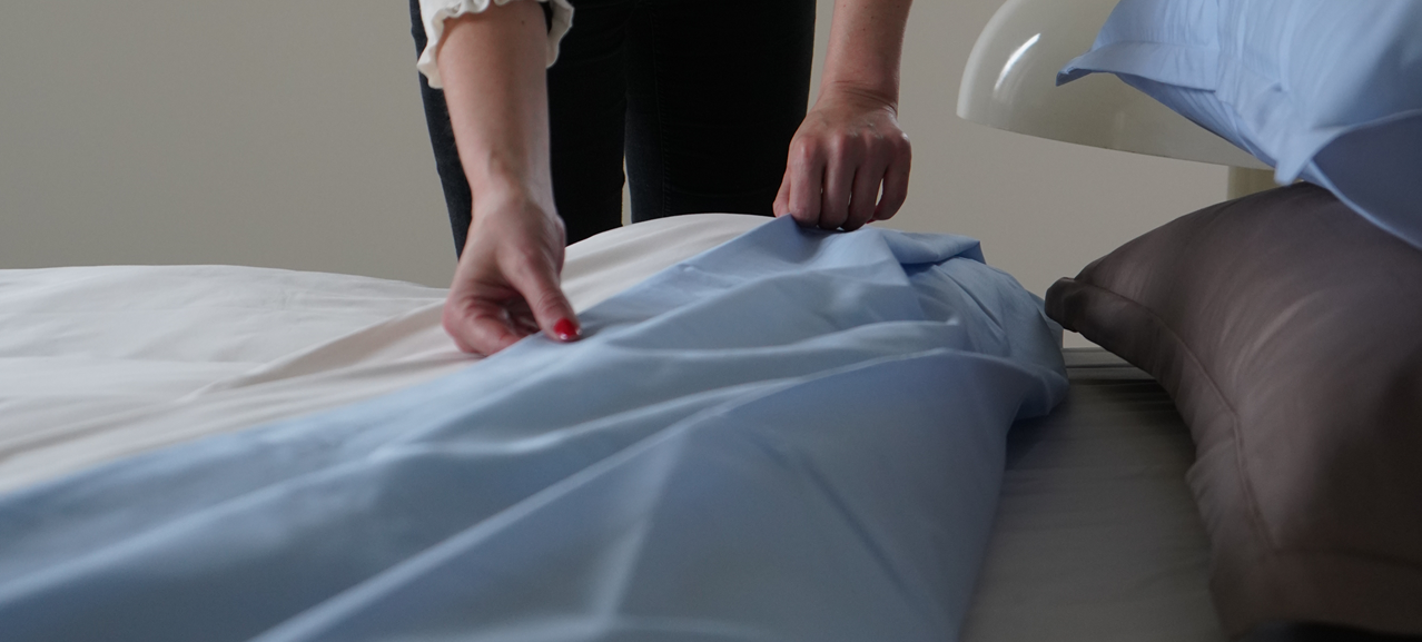 Votre couette glisse ? Voici quelques conseils pour la maintenir en place et passer des nuits bien au chaud ! 