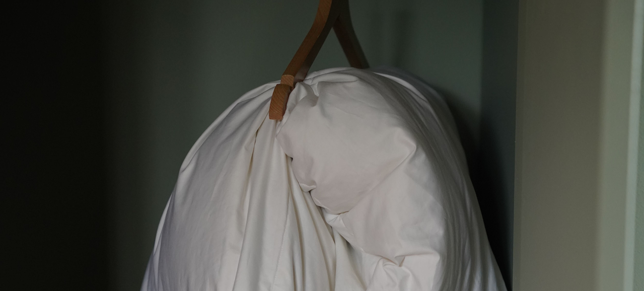 Comment bien laver votre couette en plumes à la maison ? 